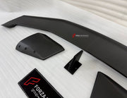 DRY CARBON REAR SPOILER WING for LAMBORGHINI REVUELTO 2023+ FORZA PERFORMANCE Vorsteiner
Set includes:

Rear Spoiler Wing
Material: Dry Carbon

NOTE: Professional installation is required.