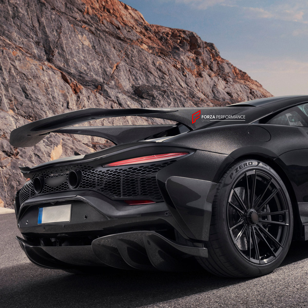 DRY CARBON REAR SPOILER WING for MCLAREN ARTURA 2021+ FORZA PERFORMANCE Novitec
Set includes:

Rear Spoiler Wing
Material: Dry Carbon

NOTE: Professional installation is required.