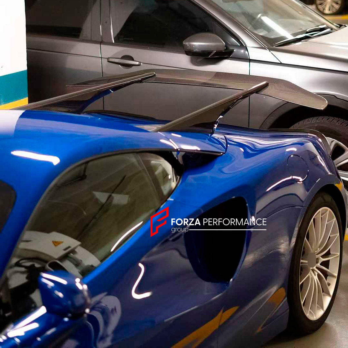 DRY CARBON REAR SPOILER WING for MCLAREN ARTURA 2021+ FORZA PERFORMANCE Novitec
Set includes:

Rear Spoiler Wing
Material: Dry Carbon

NOTE: Professional installation is required.