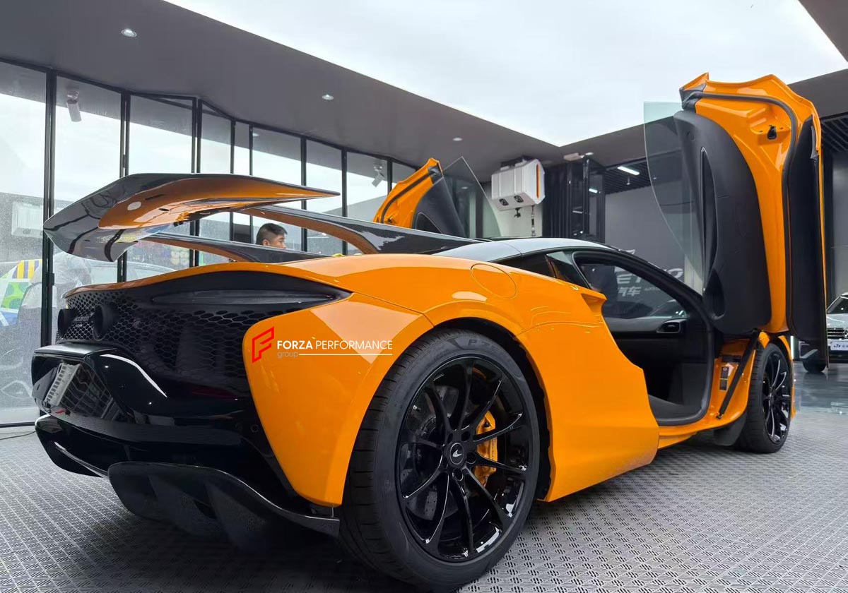 DRY CARBON REAR SPOILER WING for MCLAREN ARTURA 2021+ FORZA PERFORMANCE Novitec
Set includes:

Rear Spoiler Wing
Material: Dry Carbon

NOTE: Professional installation is required.