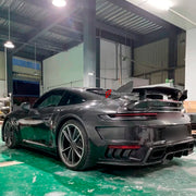 DRY CARBON Rear Spoiler Wing for Porsche 911 992 2019+
Set includes:

Rear Spoiler Wing
Material: Dry Carbon

NOTE: Professional installation is required.