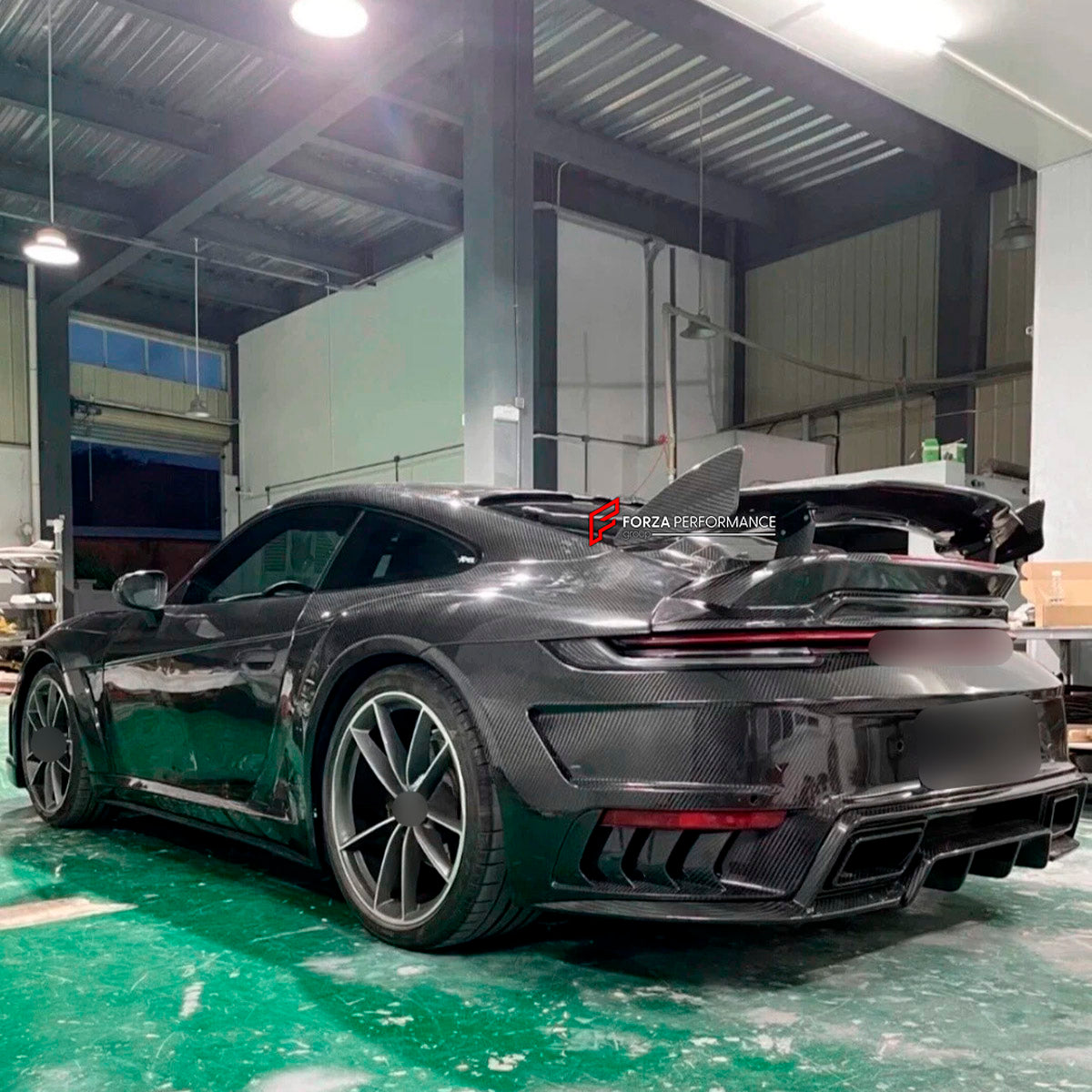 DRY CARBON Rear Spoiler Wing for Porsche 911 992 2019+
Set includes:

Rear Spoiler Wing
Material: Dry Carbon

NOTE: Professional installation is required.