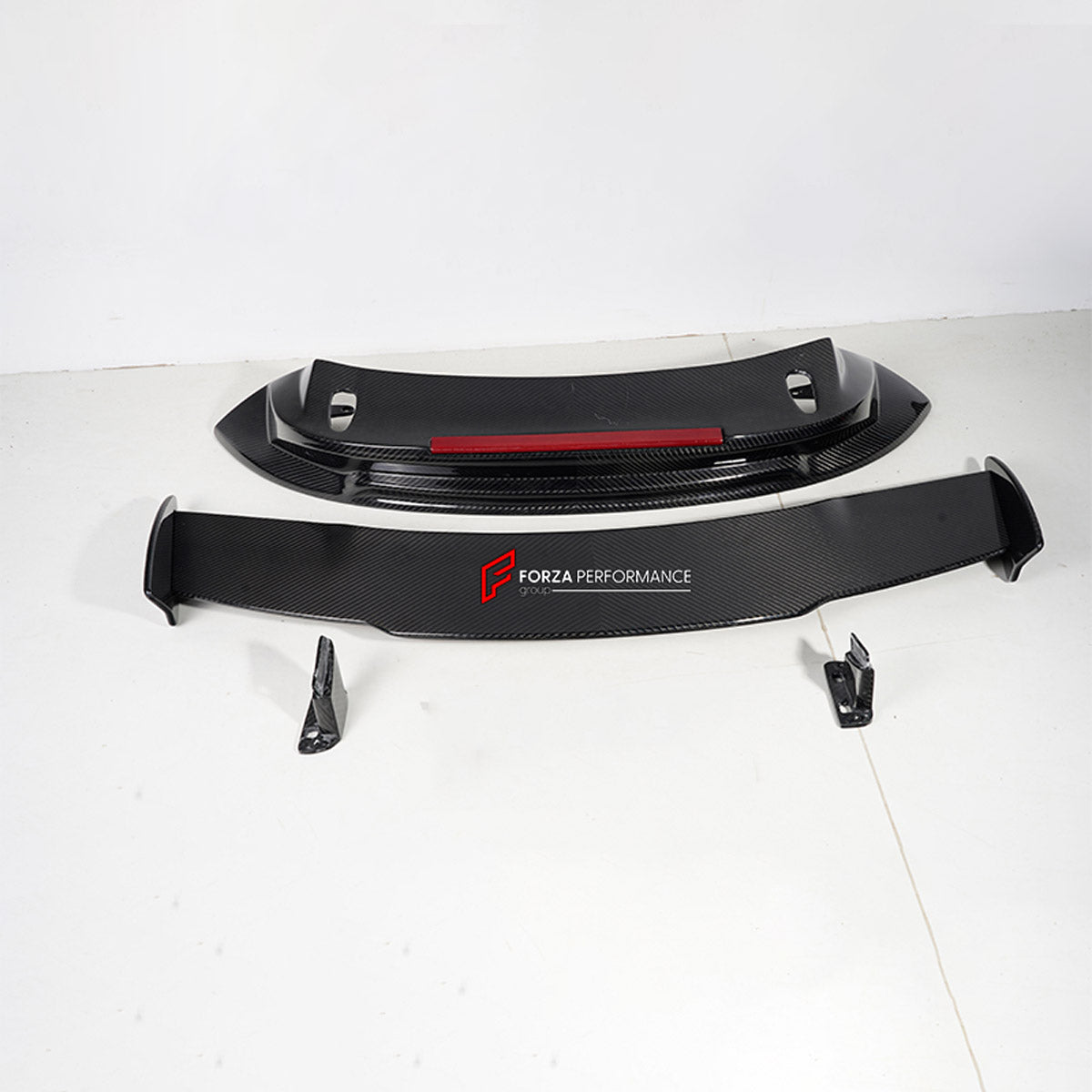 DRY CARBON Rear Spoiler Wing for Porsche 911 992 2019+
Set includes:

Rear Spoiler Wing
Material: Dry Carbon

NOTE: Professional installation is required.