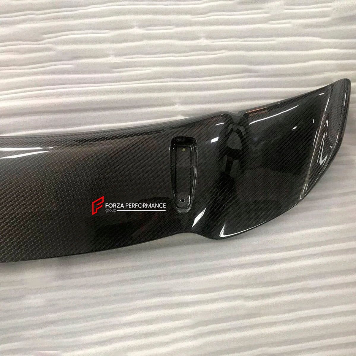 DRY CARBON Rear Spoiler Wing for Porsche 911 992 Turbo 2019+
Set includes:

Rear Spoiler Wing
Material: Dry Carbon

NOTE: Professional installation is required.