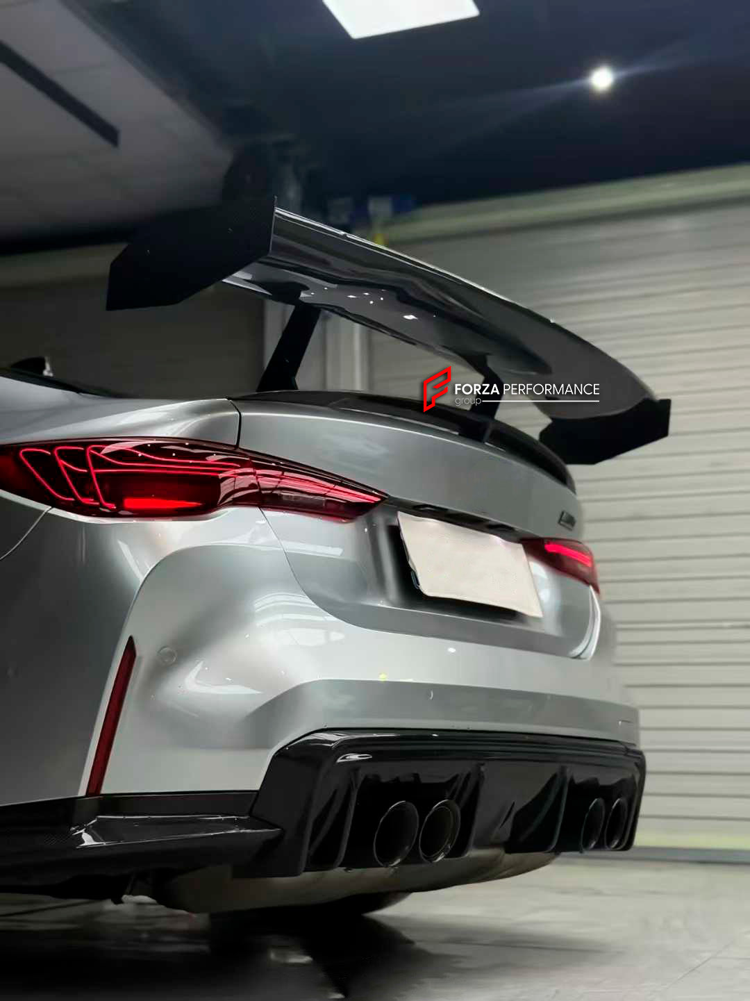 DRY CARBON REAR WING SPOILER FOR BMW M4 G82 2021+

Set include:

Rear Wing Spoiler
Brackets 

Material: Carbon

Note: Professional installation is required 