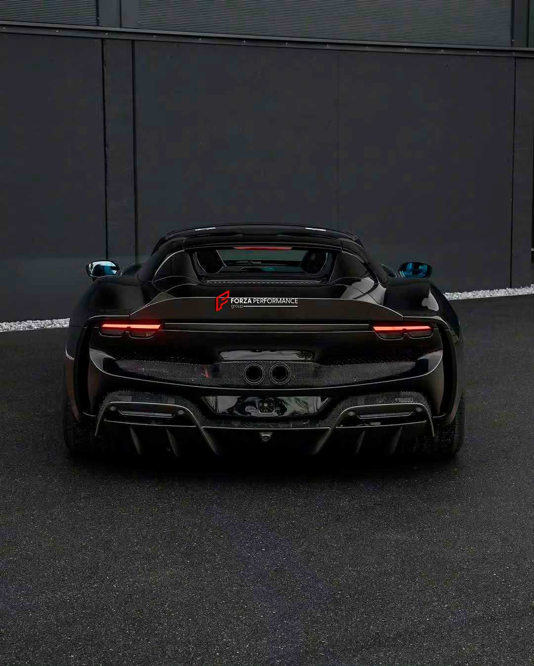 DRY CARBON REAR WING SPOILER for FERRARI 296 GTS GTB FORZA PERFORMANCE NOVITEC N-LARGO WING

Set includes:

Rear Spoiler

Material: Carbon Fiber
