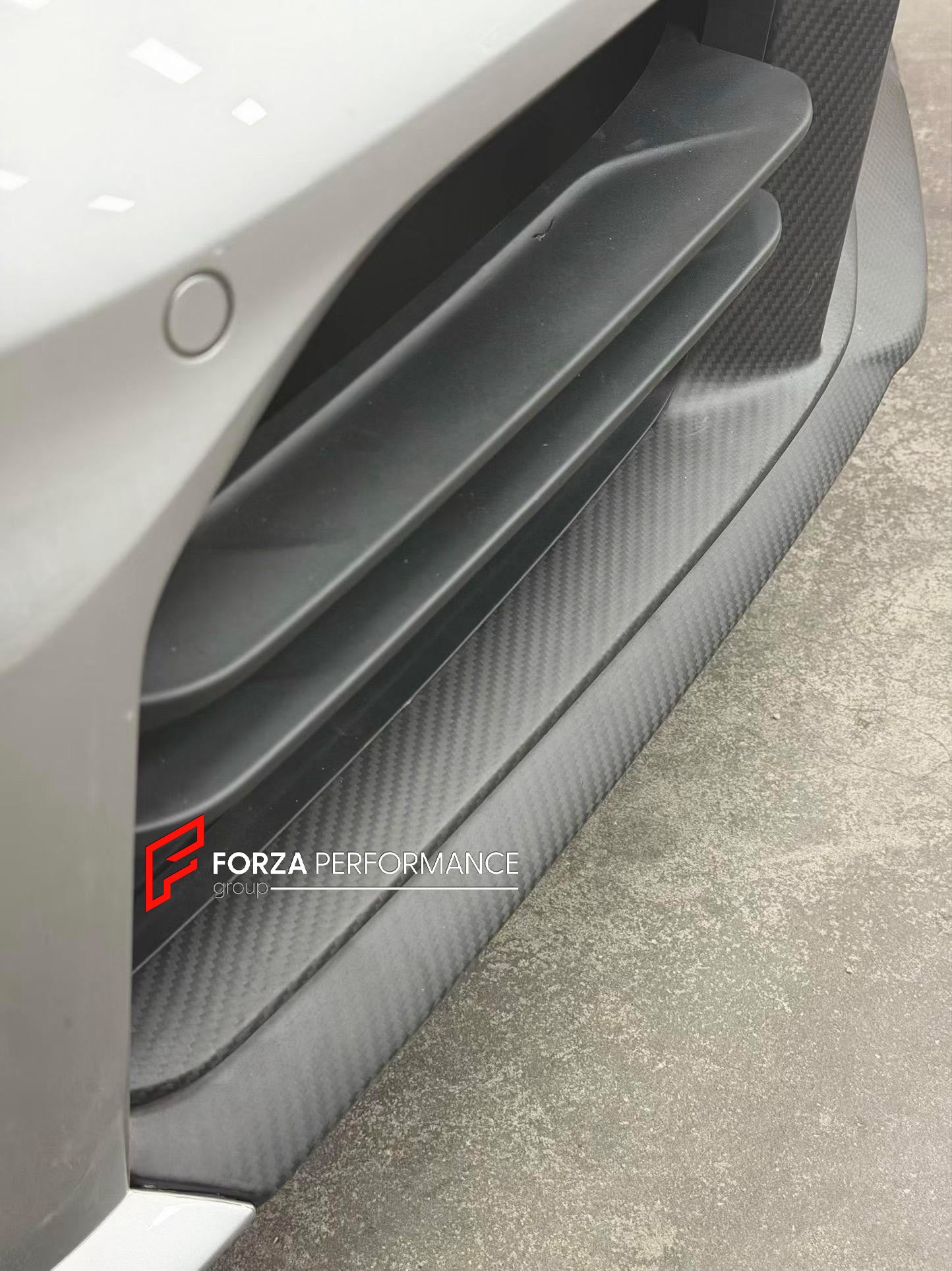 DRY CARBON REPLACEMENT BODY KIT for PORSCHE 911 992.2 CARRERA 2025+

Set includes:

Front Lip

Front Bumper Air Vent Trim
Rear Diffuser
Exhaust System

Material: Dry Carbon

NOTE: Professional installation is required