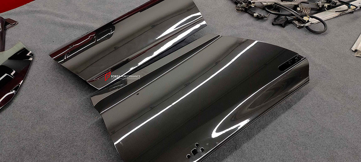 DRY CARBON REPLACEMENT DOORS for NISSAN GT-R R35 2007+

Set includes:

Doors

Material: Dry Carbon

NOTE: Professional installation is required.

CONTACT US FOR PRICING