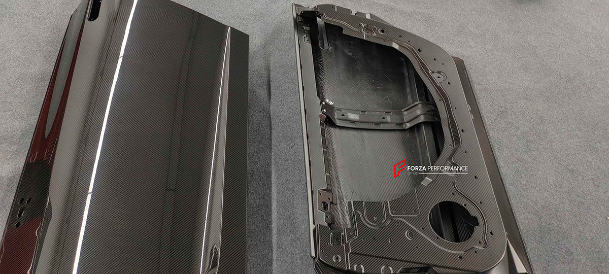 DRY CARBON REPLACEMENT DOORS for NISSAN GT-R R35 2007+

Set includes:

Doors

Material: Dry Carbon

NOTE: Professional installation is required.

CONTACT US FOR PRICING