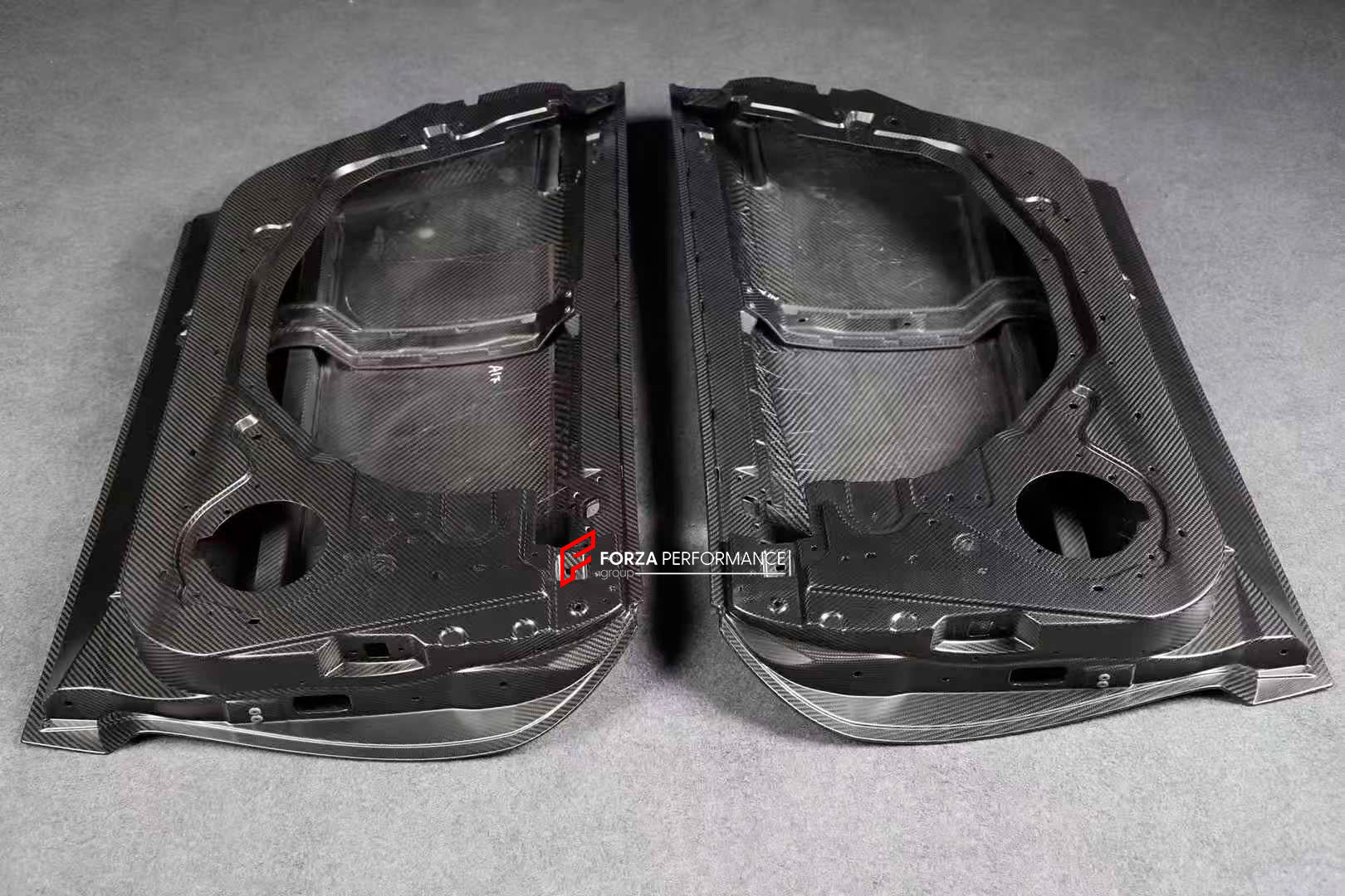 DRY CARBON REPLACEMENT DOORS for NISSAN GT-R R35 2007+

Set includes:

Doors

Material: Dry Carbon

NOTE: Professional installation is required.

CONTACT US FOR PRICING