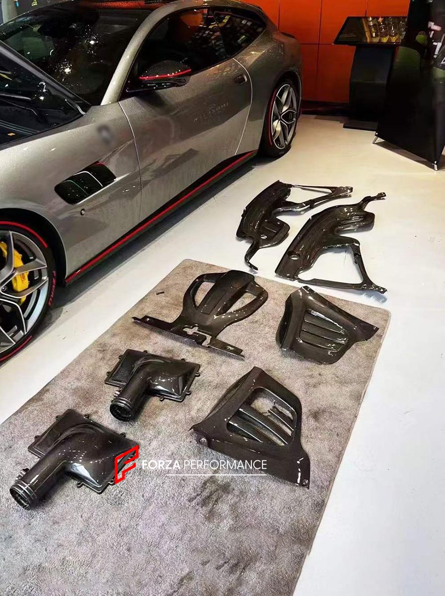 DRY CARBON REPLACEMENT ENGINE BAY KIT for FERRARI GTC4LUSSO 2016 - 2020
Set includes:

Engine Bay Side Panels
Engine Bay Center Cover
Air Box Intake Covers
Material: Dry Carbon

NOTE: Professional installation is required.