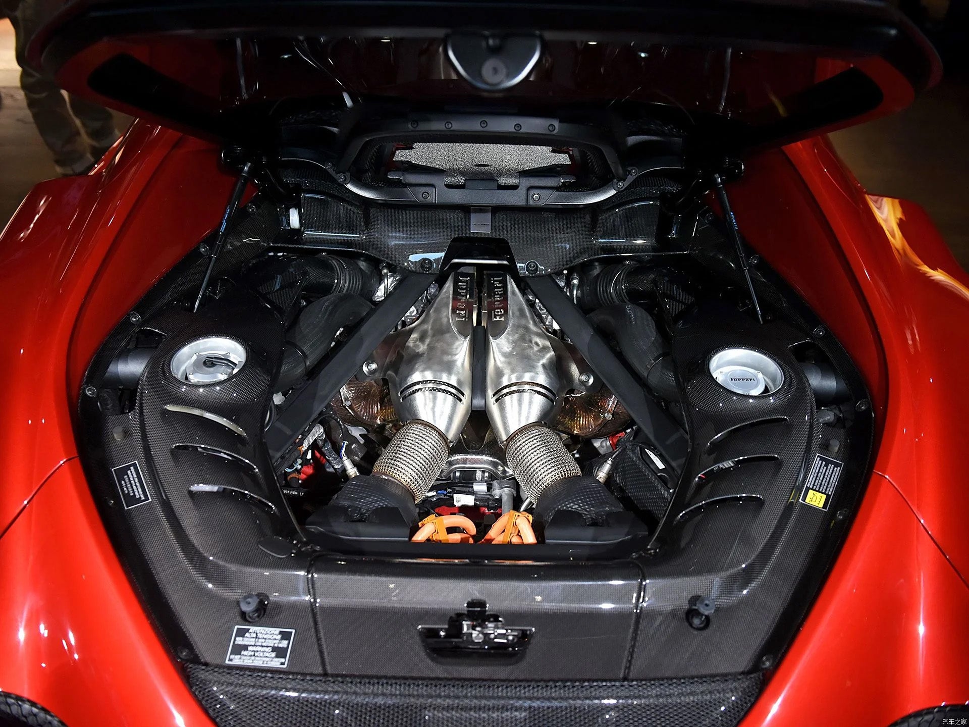 DRY CARBON REPLACEMENT ENGINE COVER for FERRARI 296 GTS GTB

Set includes:

Engine Cover

Material: Dry Carbon

Note: Professional installation is required.

Payment ►
Visa
Master Card
PayPal (Pay via PayPal add 4,4%)
Cryptocurrency
Shipment ►
By express DHL/UPS/TNT/FedEx
To the local international airport
Special line by air
Special line by the sea
To Europe and the UK by train
When purchase please tell us which one you want