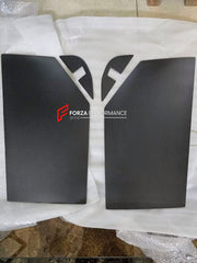 DRY CARBON ROOF COVER for MCLAREN 720S 2017 - 2023

Set includes:

Roof Cover

Material: Carbon Fiber

NOTE: Professional installation is required