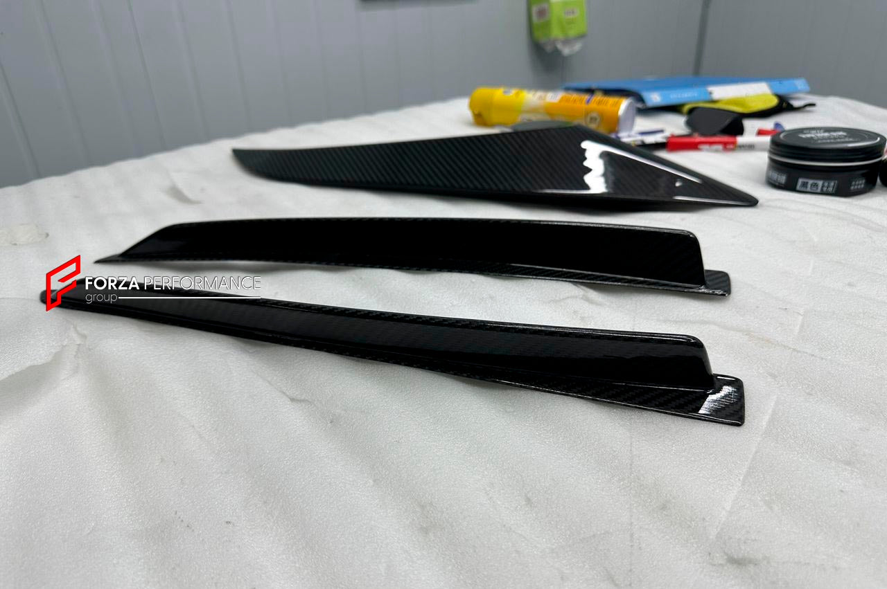 DRY CARBON ROOF RAILS for PORSCHE 911 992.1 GT3 RS 2023 - 2025

Set includes:
Roof Rails

Material: Dry Carbon

Note: Professional installation is required&nbsp;