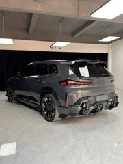 DRY CARBON ROOF SPOILER for BMW XM G09 2023+
Set includes:

Roof Spoiler
Material: Dry Carbon (Can be made in 3K Twill or Forged Pattern)

NOTE: Professional installation is required.