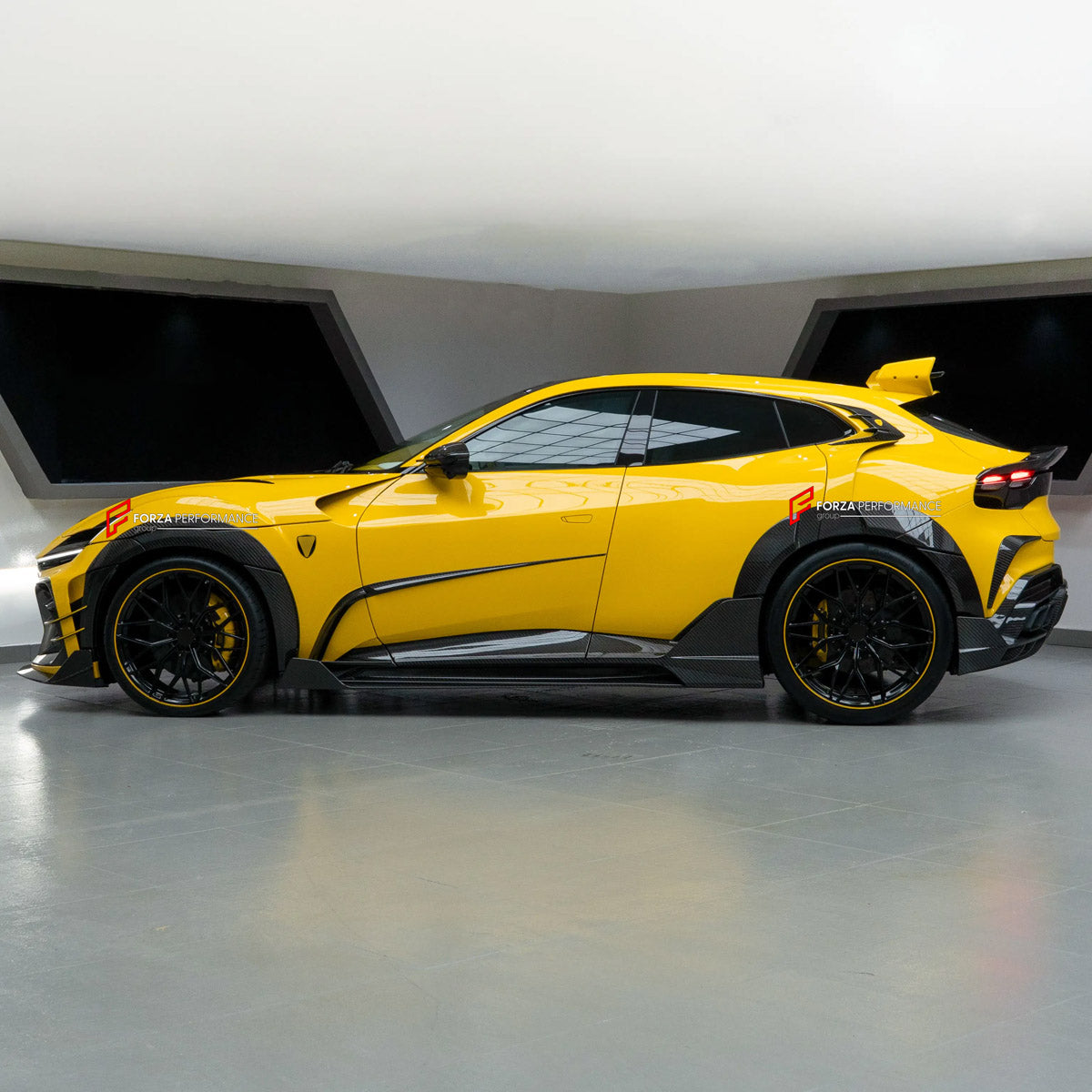 DRY CARBON SIDE FENDER FLARES for FERRARI PUROSANGUE 2023+ FORZA PERFORMANCE Keyvany
Set includes:

Front Side Fender Flares
Rear Side Fender FLares
Material: Dry Carbon

NOTE: Professional installation is required.