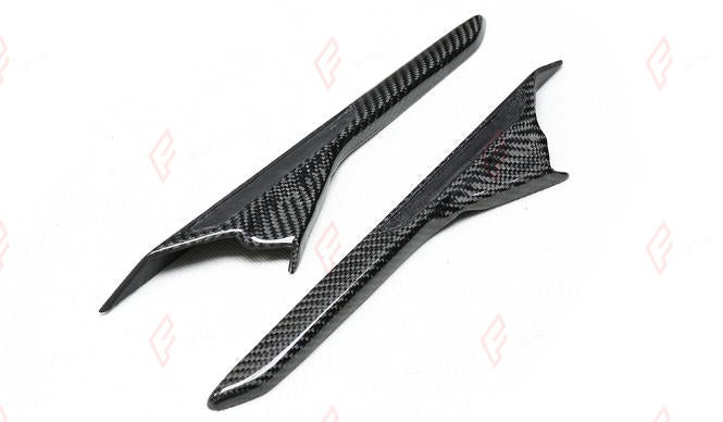 DRY CARBON SIDE FENDER TRIMS for BMW M5 F90 2018 - 2023
Set includes:

Side Fender Trims
Material: Dry Carbon

NOTE: Professional installation is required.