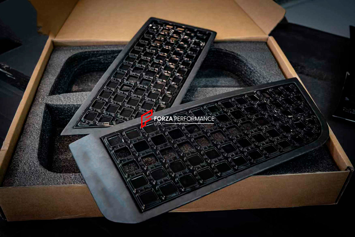 DRY CARBON SIDE FENDERS VENTS for LAND ROVER DEFENDER L663 2019+

Set includes:

Side Fenders Vents

Material: Dry Carbon

Note: Professional installation is required

Payment ►
Visa

Mastercard

PayPal with a credit card (add 4.4% at checkout)
Payoneer
Cryptocurrency
Shipment ►
By express DHL/UPS/TNT/FedEx
To the local international airport
Special line by air
Special line by the sea
To Europe and the UK by train

Please let us know which shipping option you prefer.