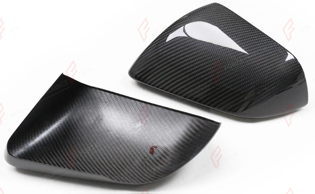 DRY CARBON SIDE MIRROR COVERS for FORD MUSTANG S550 2015 - 2023
Set includes:

Side Mirror Covers
Material: Dry Carbon

NOTE: For mirrors with the turn-signal cutout. For US-version (American-spec) cars. Add-on type - installs over the original part. Professional installation is required.