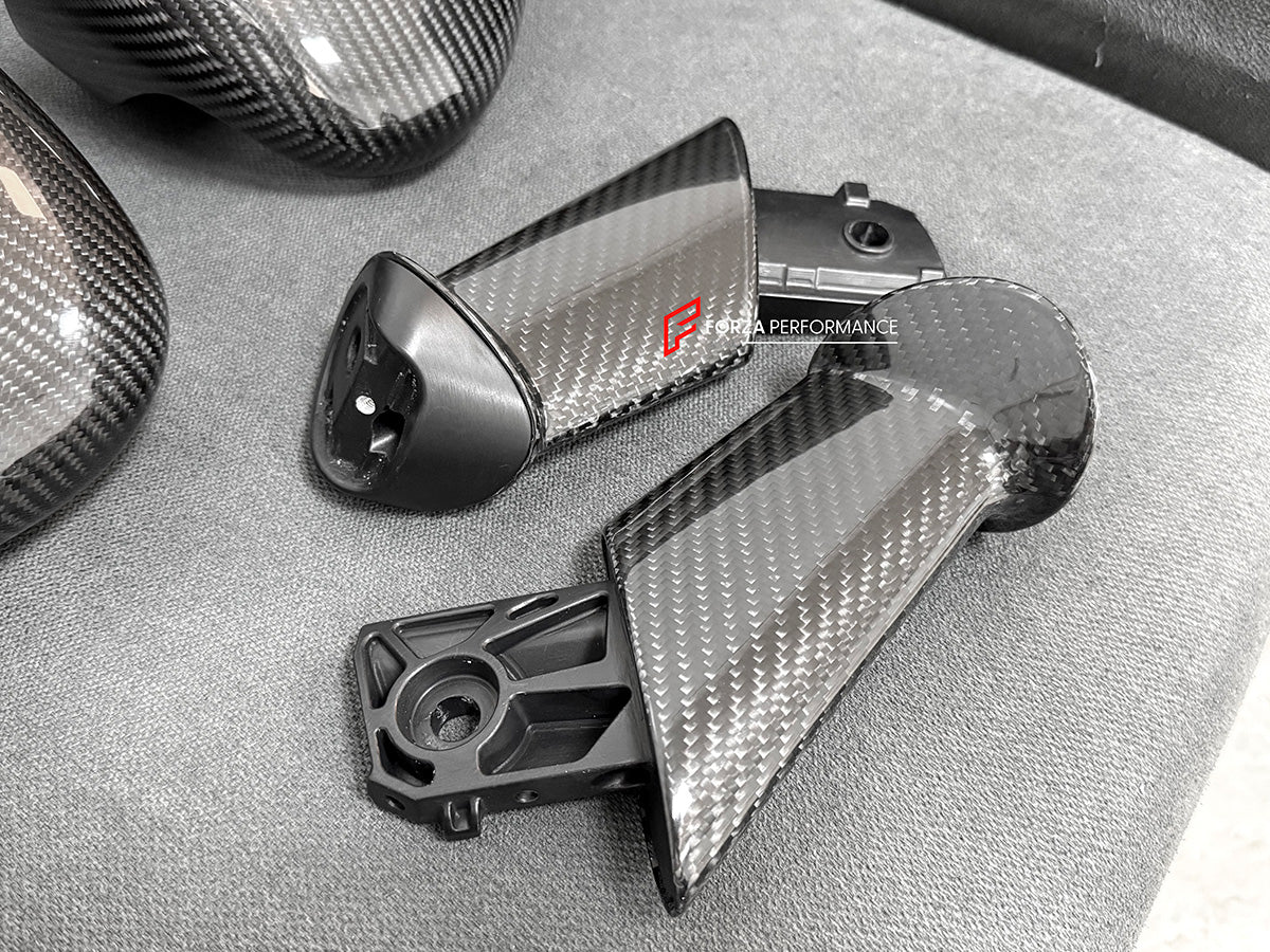 DRY CARBON SIDE MIRRORS for PORSCHE 918 SPYDER

Set includes:

Side Mirrors

Material: Dry Carbon

Note: Professional installation is required.