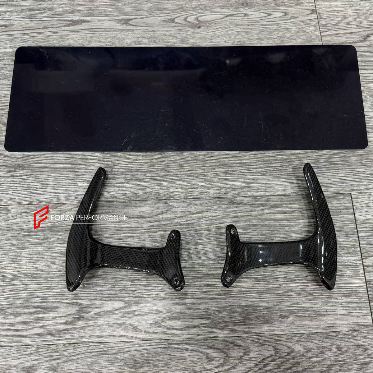 DRY CARBON STEERING WHEEL SHIFT PADDLES for FERRARI 488 GTB 2015 - 2020

Set includes:
Steering Wheel Shift Paddles

Material: Dry Carbon

NOTE: Professional installation is required.