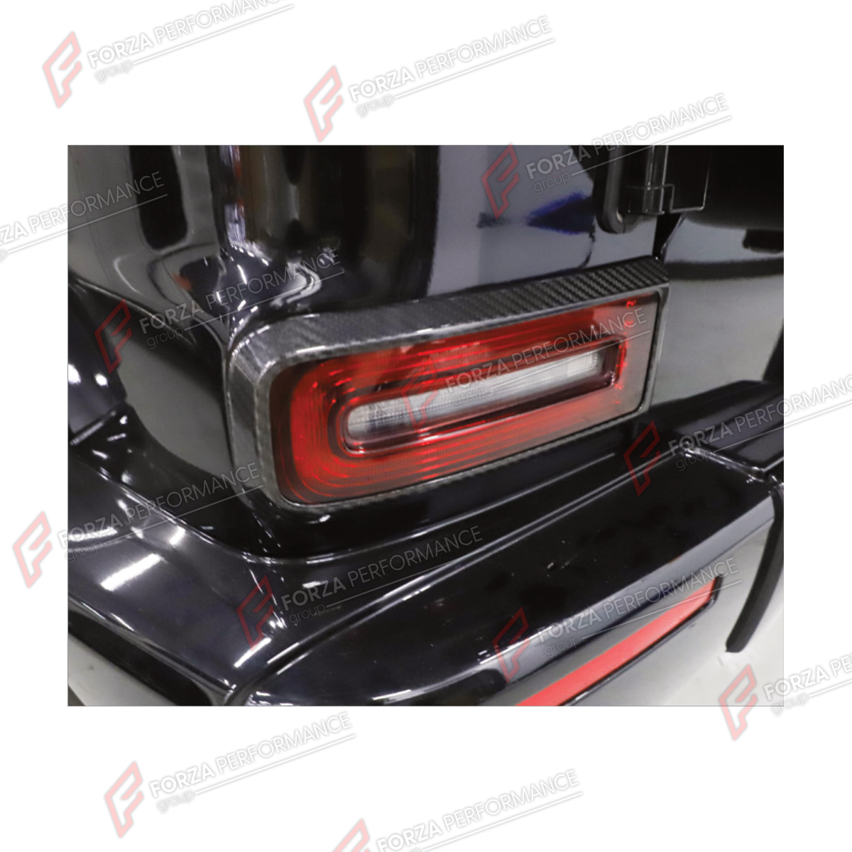 DRY CARBON TAIL TURN SIGNAL LIGHT COVERS for MERCEDES-BENZ G-CLASS W464 2019 - 2024

Set includes:
Tail Turn Signal Light Covers

Material: Dry Carbon

NOTE: Professional installation is required.