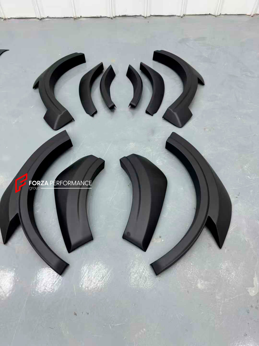 DRY CARBON BODY KIT for BMW X7 G07 LCI 2023
Set includes:

Front Lip
Front Air Vents
Front Grille
Rear Diffuser
Material: Dry Carbon

NOTE: Professional installation is required.

Contact us for pricing
