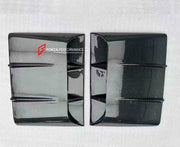 DRY CARBON WIDE BODY KIT for LAND ROVER DEFENDER L663 90 2020+

Set includes:

Front Lip
Front Bumper Trims
Front Grille
Hood Bonnet
Side Mirrors Covers
Front Fenders
Roof Led Bar
Side Skirts
Rear Fenders
Rear Trunk Cover
Rear Bumper
Rear Diffuser
Exhaust Tips

Material: Dry Carbon

Note: Professional installation is required.