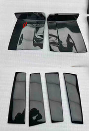 DRY CARBON WIDE BODY KIT for LAND ROVER DEFENDER L663 90 2020+

Set includes:

Front Lip
Front Bumper Trims
Front Grille
Hood Bonnet
Side Mirrors Covers
Front Fenders
Roof Led Bar
Side Skirts
Rear Fenders
Rear Trunk Cover
Rear Bumper
Rear Diffuser
Exhaust Tips

Material: Dry Carbon

Note: Professional installation is required.