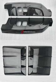 DRY CARBON WIDE BODY KIT for LAND ROVER DEFENDER L663 90 2020+

Set includes:

Front Lip
Front Bumper Trims
Front Grille
Hood Bonnet
Side Mirrors Covers
Front Fenders
Roof Led Bar
Side Skirts
Rear Fenders
Rear Trunk Cover
Rear Bumper
Rear Diffuser
Exhaust Tips

Material: Dry Carbon

Note: Professional installation is required.