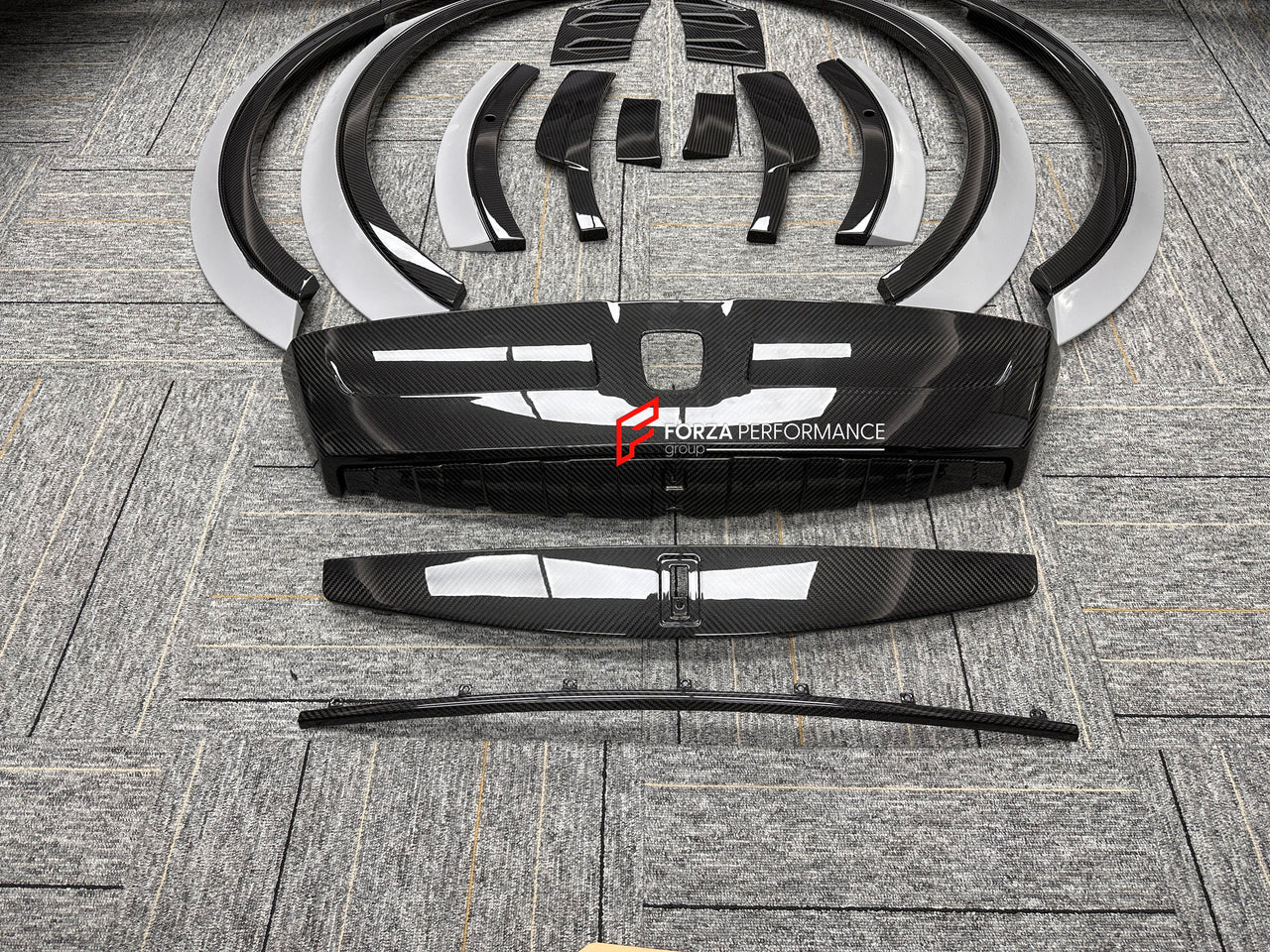 DRY CARBON WIDE BODY KIT for ROLLS ROYCE CULLINAN SERIES 2 2025+ custom fit MANSORY CULLINAN MY2025