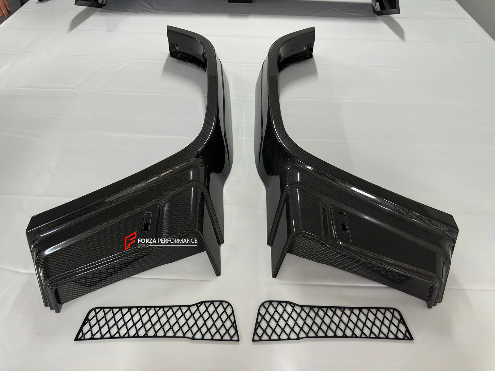 DRY CARBON WIDE FENDER FLARES for MERCEDES BENZ AMG G63 W465 G350 G500 G550 AMG G63 2024+

Set includes:

Fender Flares

Material: Dry carbon

NOTE: Professional installation is required