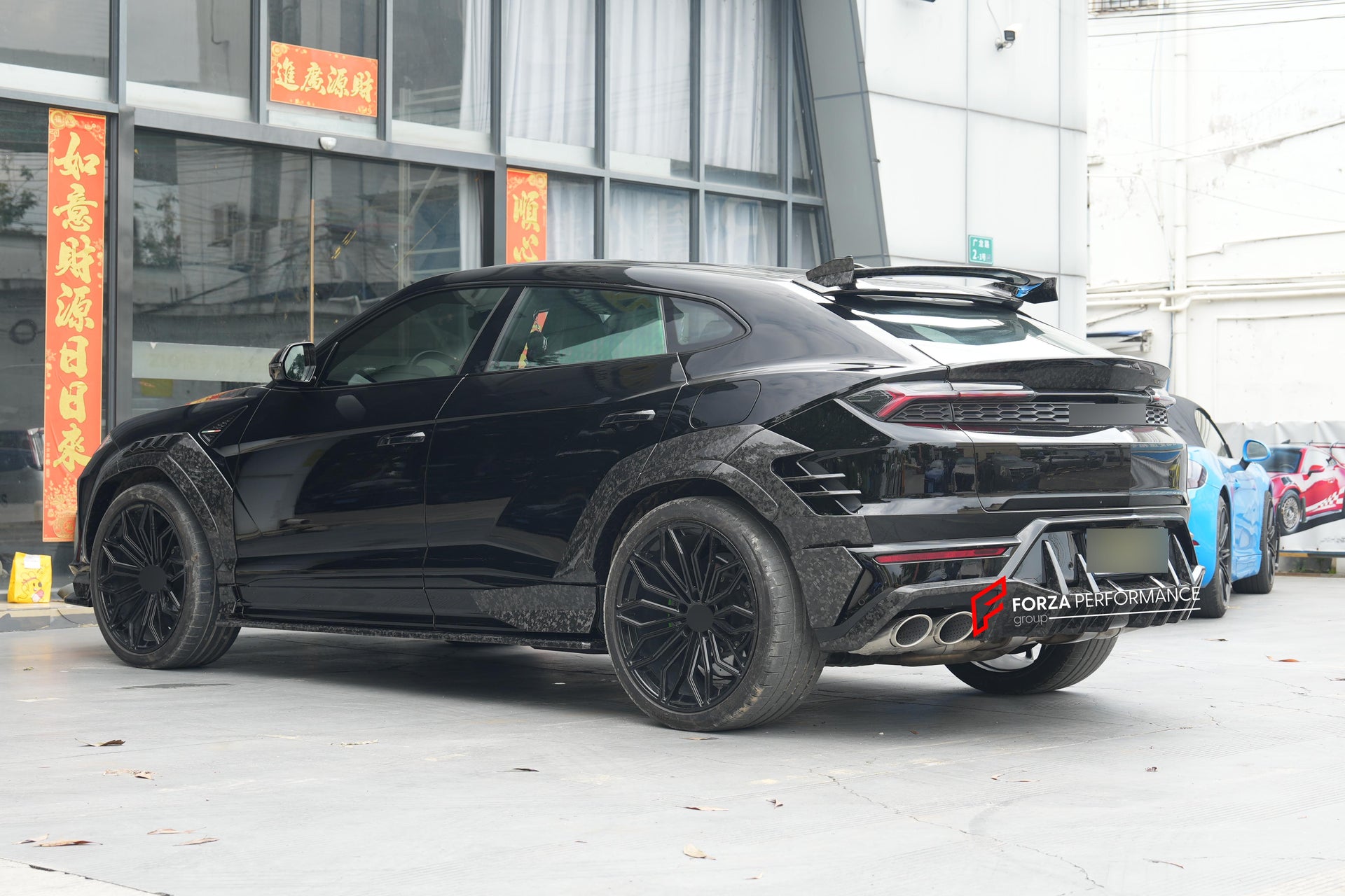 DRY CARBON WIDEBODY KIT for LAMBORGHINI URUS SE 2025 Forza Performance custom fit buy Mansory style design