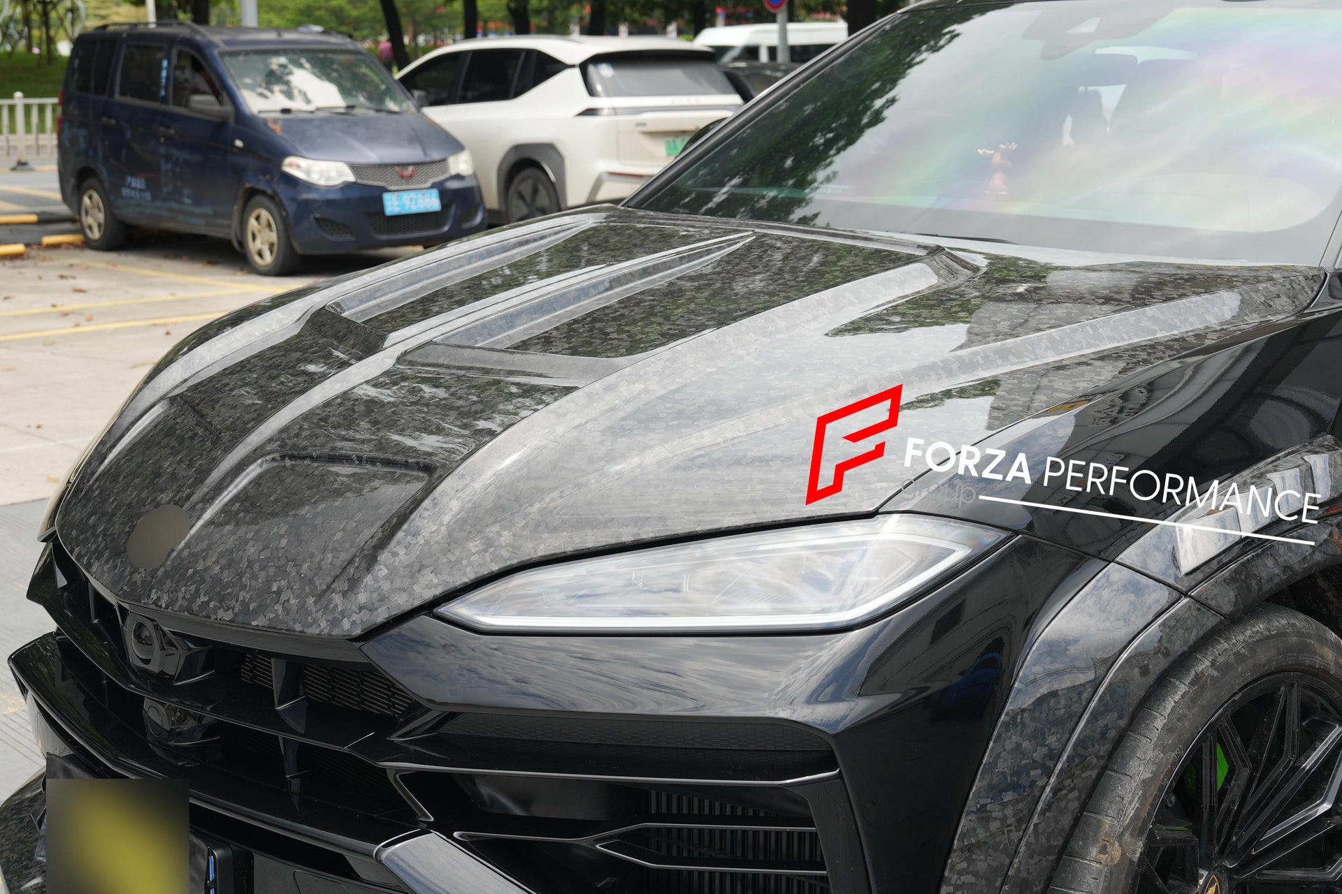 DRY CARBON WIDEBODY KIT for LAMBORGHINI URUS SE 2024+