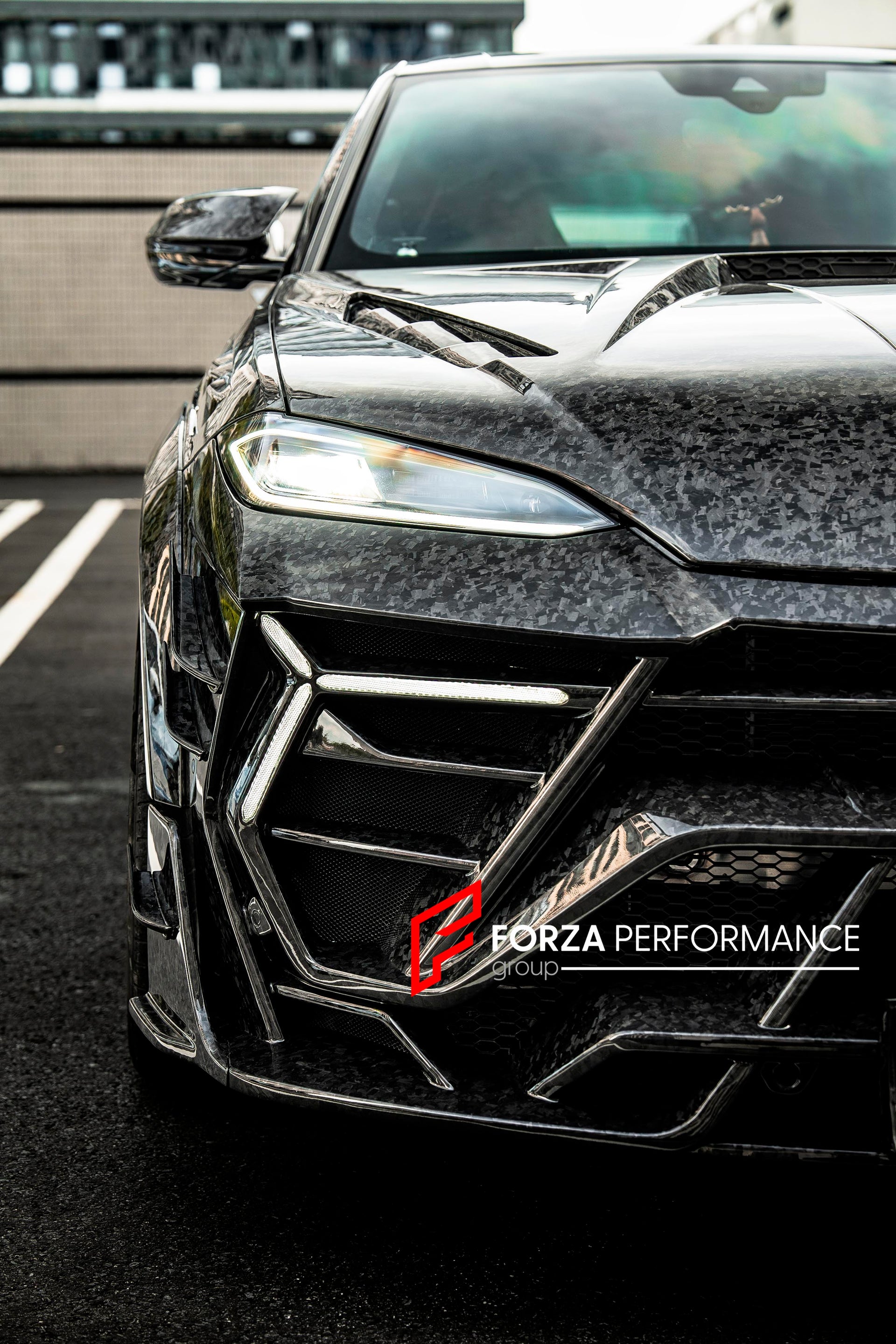 DRY CARBON WIDEBODY KIT for LAMBORGHINI URUS SE 2025 Forza Performance custom fit buy Mansory style design