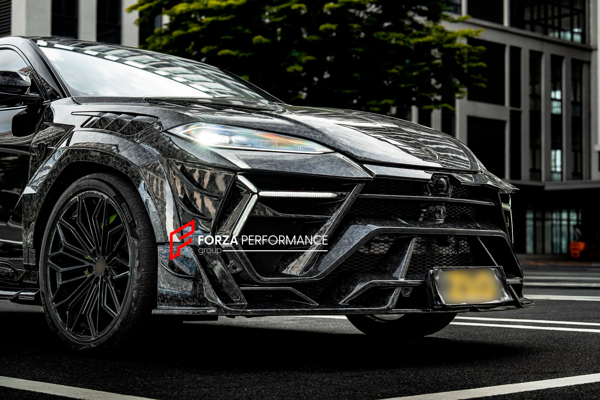 DRY CARBON WIDEBODY KIT for LAMBORGHINI URUS SE 2025 Forza Performance custom fit buy Mansory style design