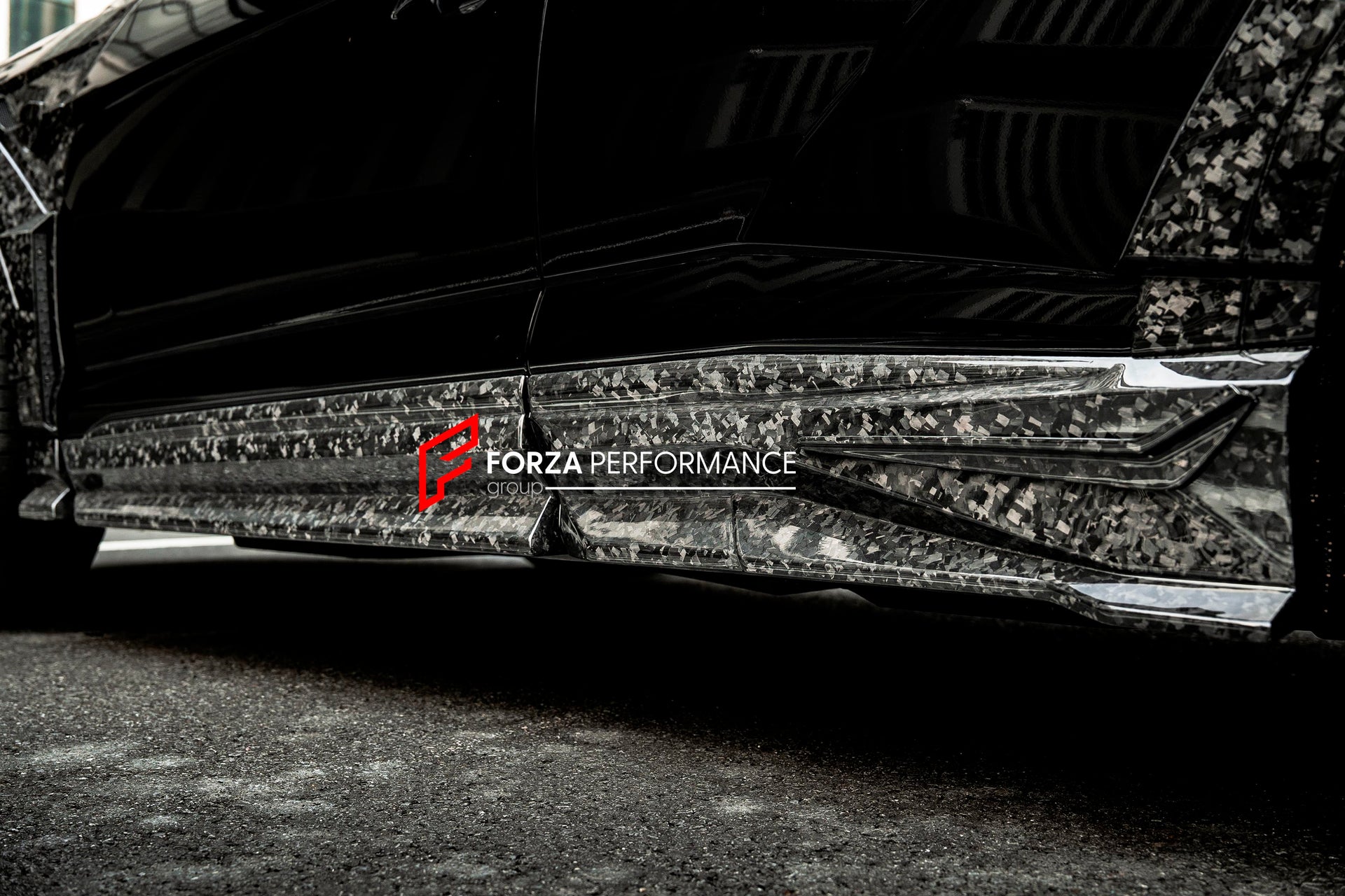 DRY CARBON WIDEBODY KIT for LAMBORGHINI URUS SE 2025 Forza Performance custom fit buy Mansory style design