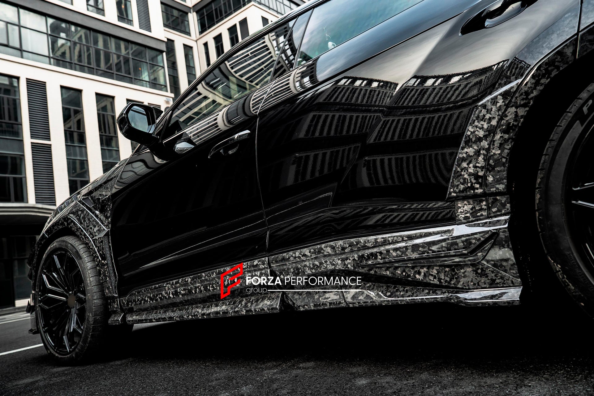 DRY CARBON WIDEBODY KIT for LAMBORGHINI URUS SE 2025 Forza Performance custom fit buy Mansory style design
