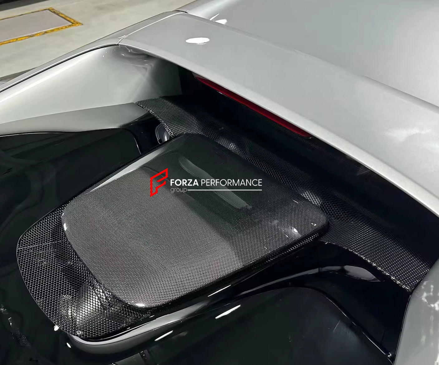 OEM style DRY CARBON Engine Cover for FERRARI 296 GTS GTB 2022+