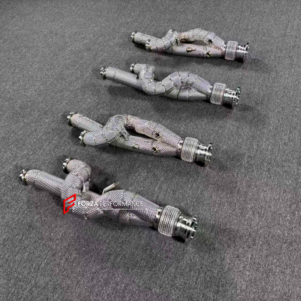 EQUAL DOWNPIPE for LAMBORGHINI AVENTADOR LP700 LP720 LP740 LP750 6.5T

Material: Stainless Steel

NOTE: Professional installation is required.