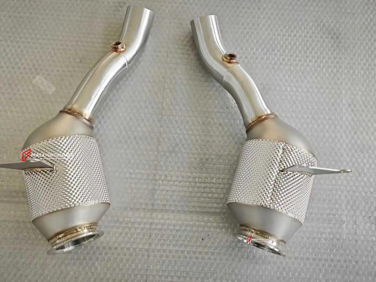 EXHAUST DOWNPIPE for FERRARI 458 4.5 2011 - 2015 FORZA PERFORMANCE Custom Fit

Set includes:

Catted or Catless Downpipe
Material: Stainless Steel

Production time: 10-15 days