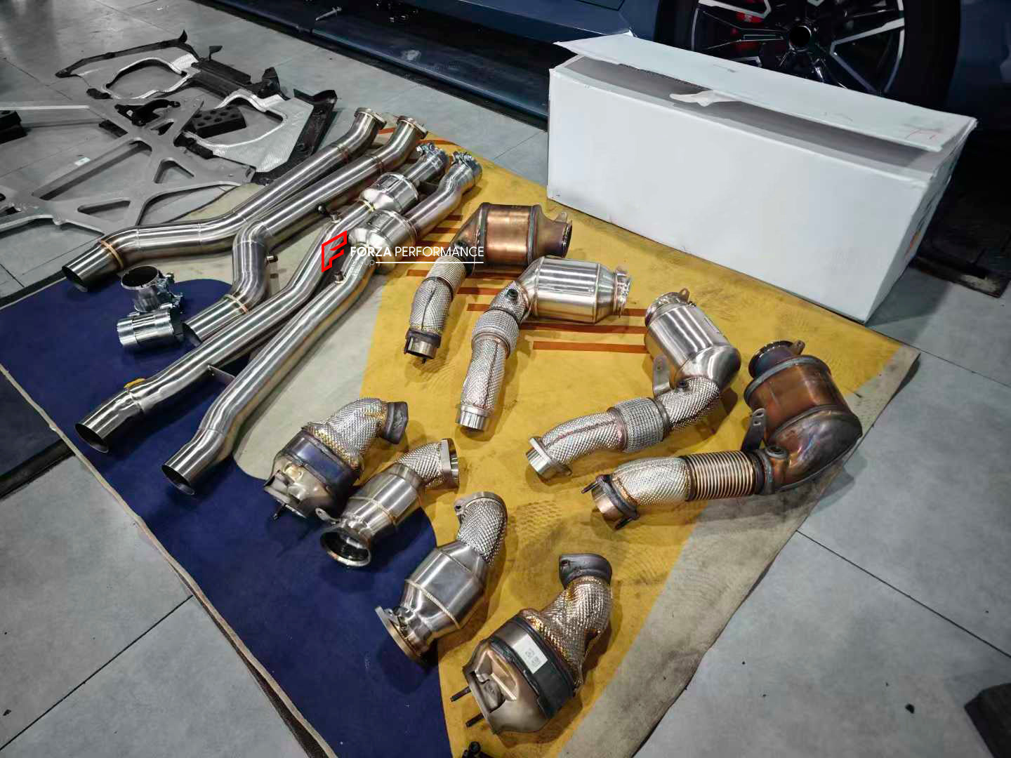 EXHAUST DOWNPIPE for BMW M5 G90 2024+