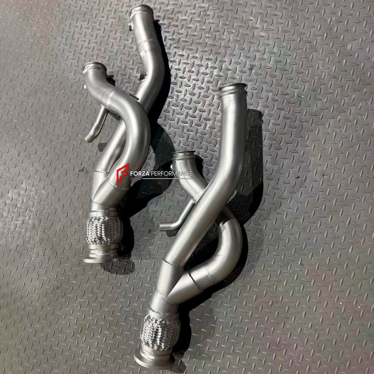 EXHAUST DOWNPIPE for LAMBORGHINI REVUELTO 2023+

Set includes:

Downpipe
Material: Stainless Steel 

NOTE: Professional installation is required.