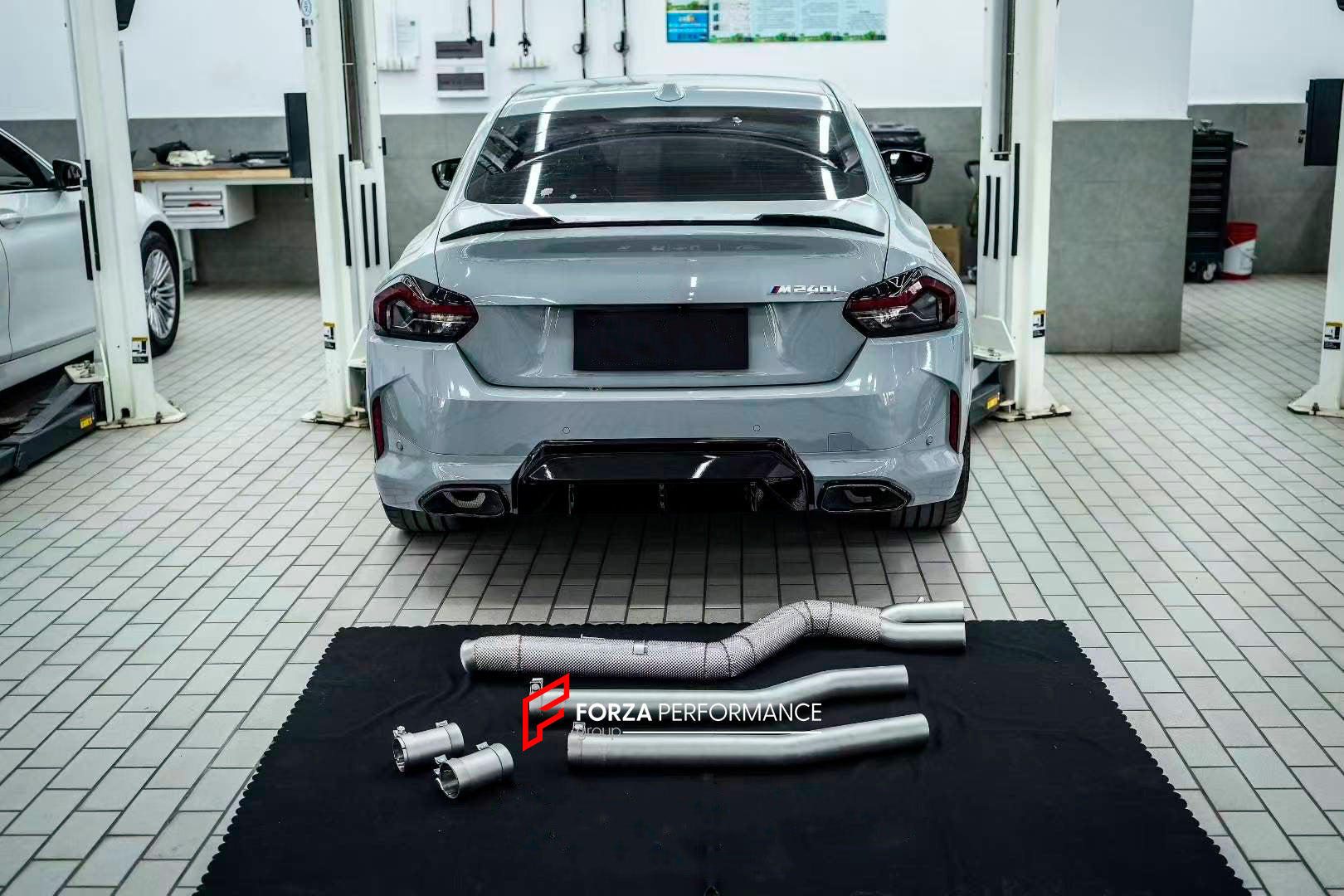 EXHAUST MIDPIPE for BMW M2 G42 3.0T 2022+

Set includes:

Midpipes

Material: Stainless Steel

Note: Professional installation is required