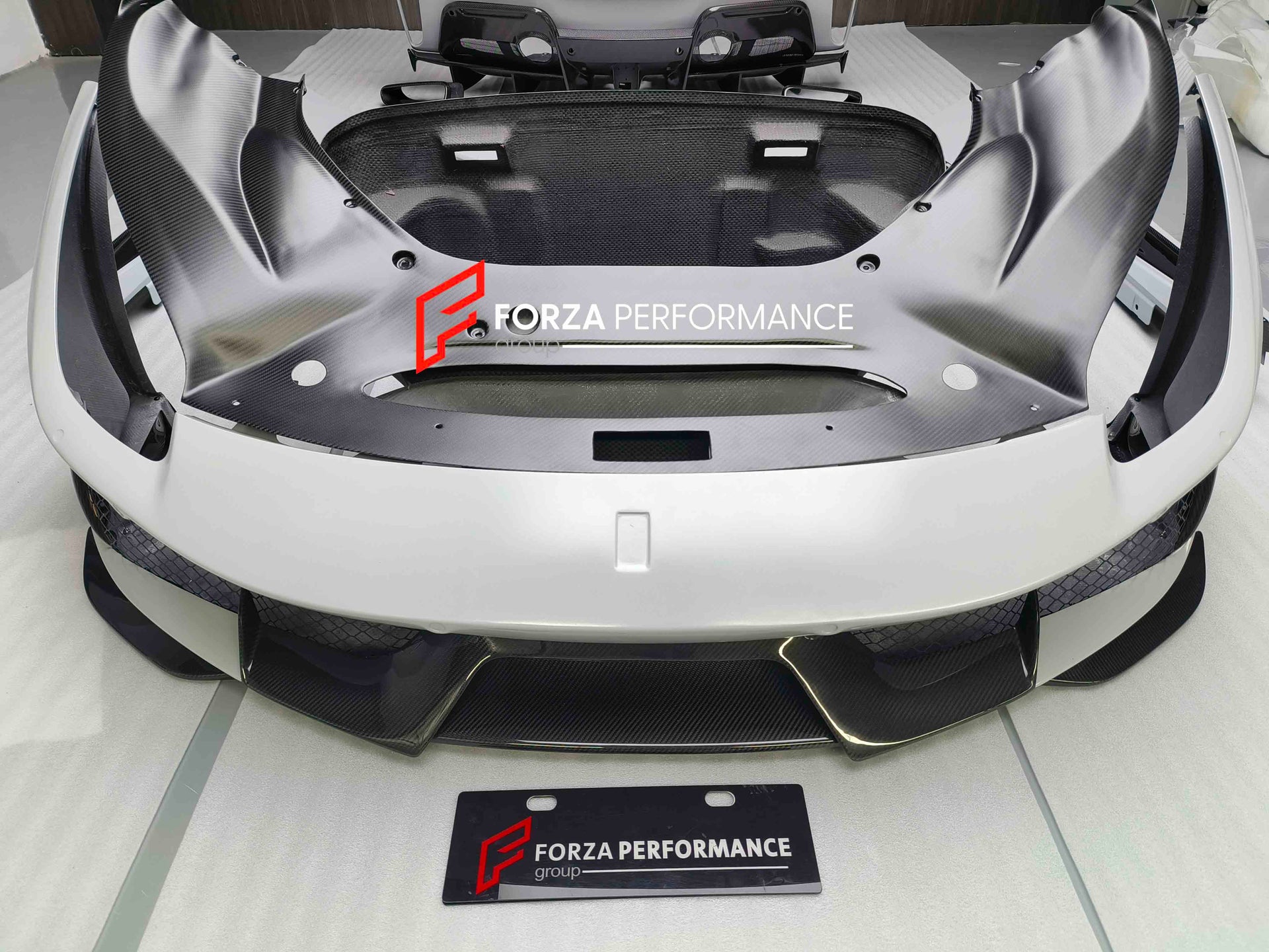 CONVERSION BODY KIT FERRARI 488 PISTA FOR FERRARI 488 2015+