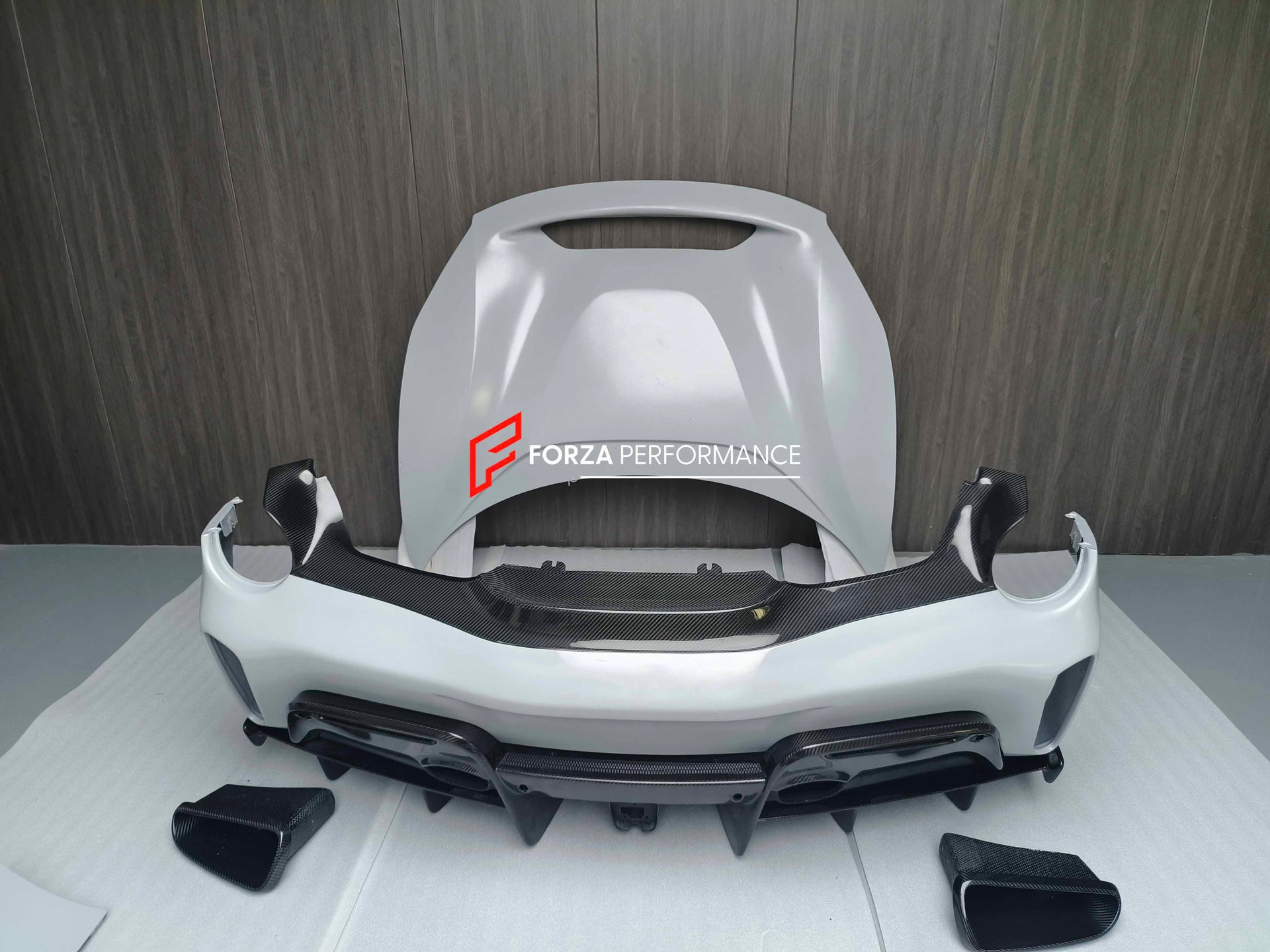CONVERSION BODY KIT FERRARI 488 PISTA FOR FERRARI 488 2015+