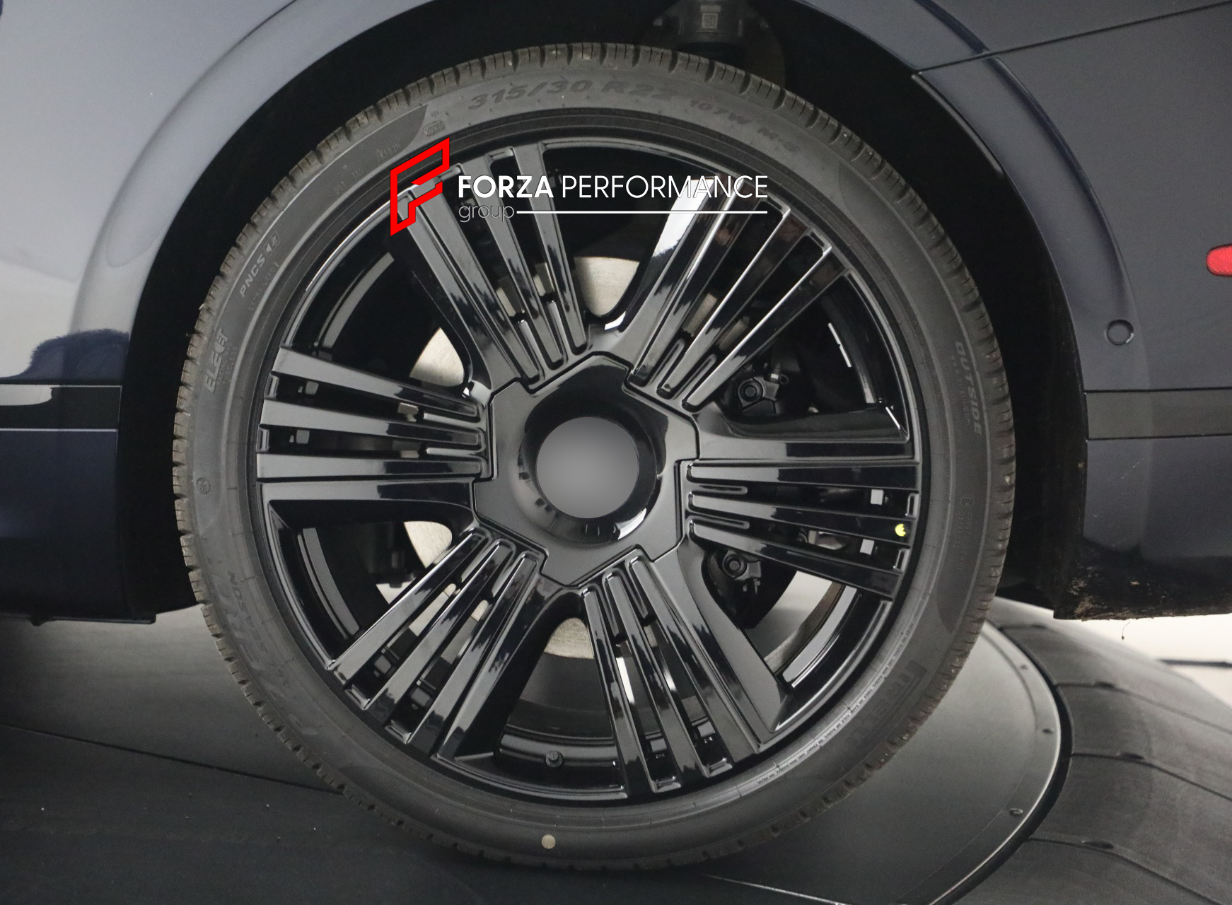 We manufacture premium quality forged wheels rims for BENTLEY CONTINENTAL GTC MULLINER&nbsp;in any design, size, color.

Wheels sizes:

Front: 21 x 9 ET 61

Rear: 21 x 10.5 ET 52

Finishing: Any