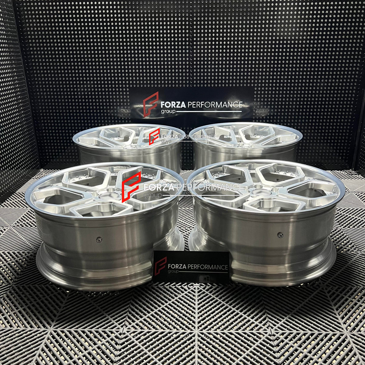 FORGED WHEELS RIMS FOR MERCEDES BENZ GLE-CLASS AMG GLE 63 S SUV COUPE 2027 V167 C167 Forza Performance custom fit buy MEC Design CC5 style design wheels