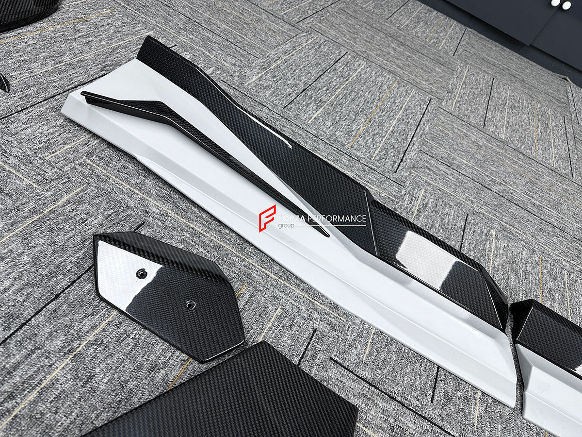 CARBON BODY KIT for LAMBORGHINI URUS S PERFORMANTE

Set includes:

Front Bumper 
Hood
Side Fenders
Side Skirts
Roof Spoiler
Rear Spoiler
Rear Bumper
Exhaust Tips
Exhaust System

Material: Carbon Fiber

Note: Professional installation is required.
