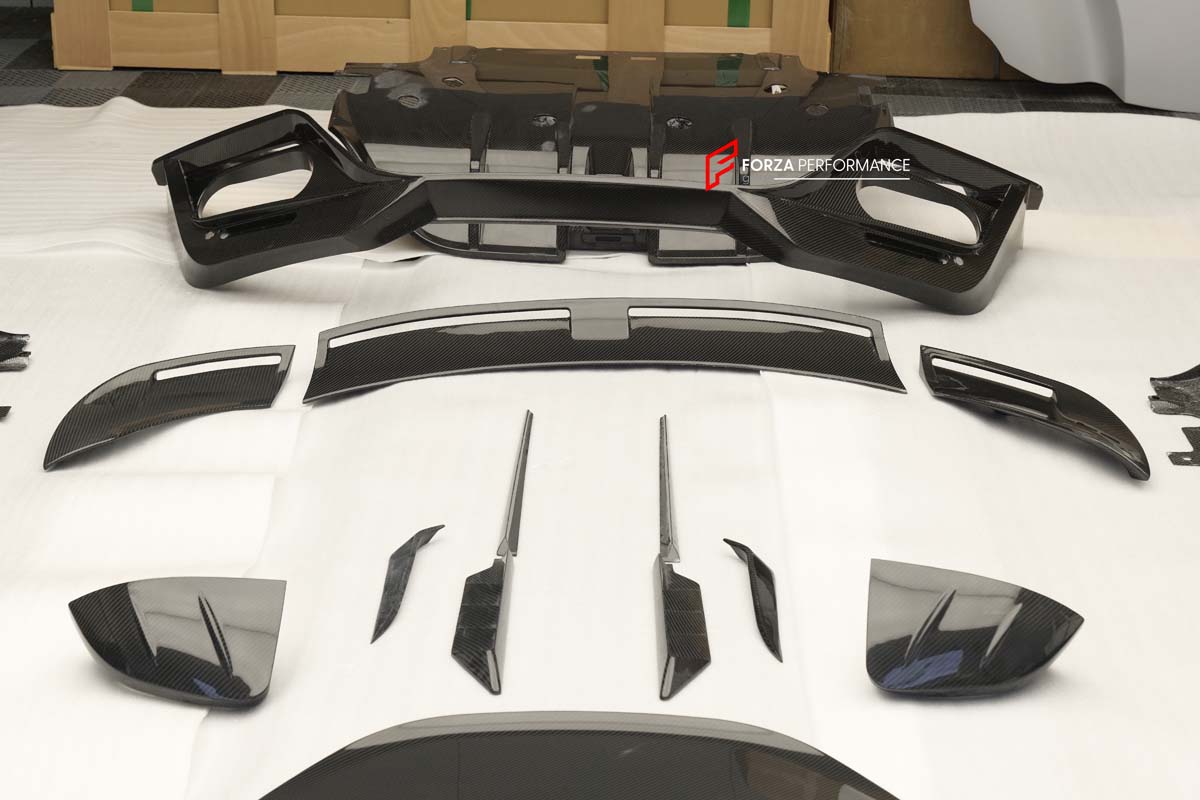 CARBON BODY KIT for FERRARI ROMA

Set includes:

Front Bumper
Front Grille
Hood / Bonnet
Side Mirror Covers
Side Trims
Side Skirts
Trunk Panel
Rear Spoiler

Rear Diffuser

Material: Carbon Fiber
